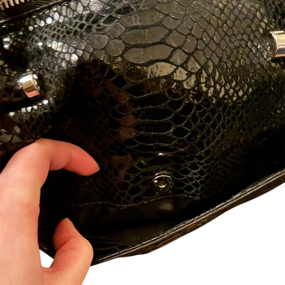 Michael Kors Snake Embossed Leather Shoulder Bag/Cross Body Jet Set BlacK - Picture 9 of 16